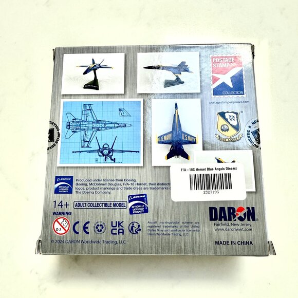Daron Worldwide Trading F/A-18C Hornet Blue Angels - Picture 4 of 5